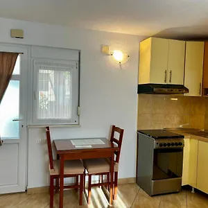  Apartament Dinka